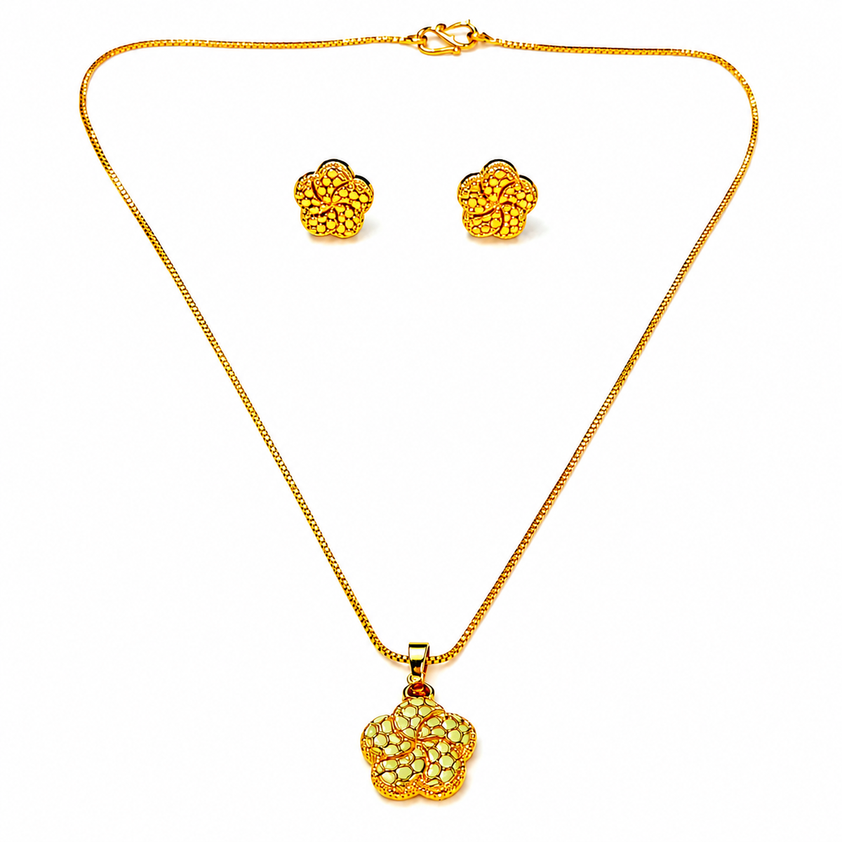 Elegant Floral Filigree Pendant Necklace Set with Matching Stud Earrings for Women