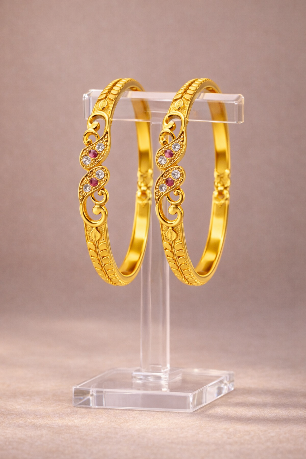 NuGold Stone Bangle For Women