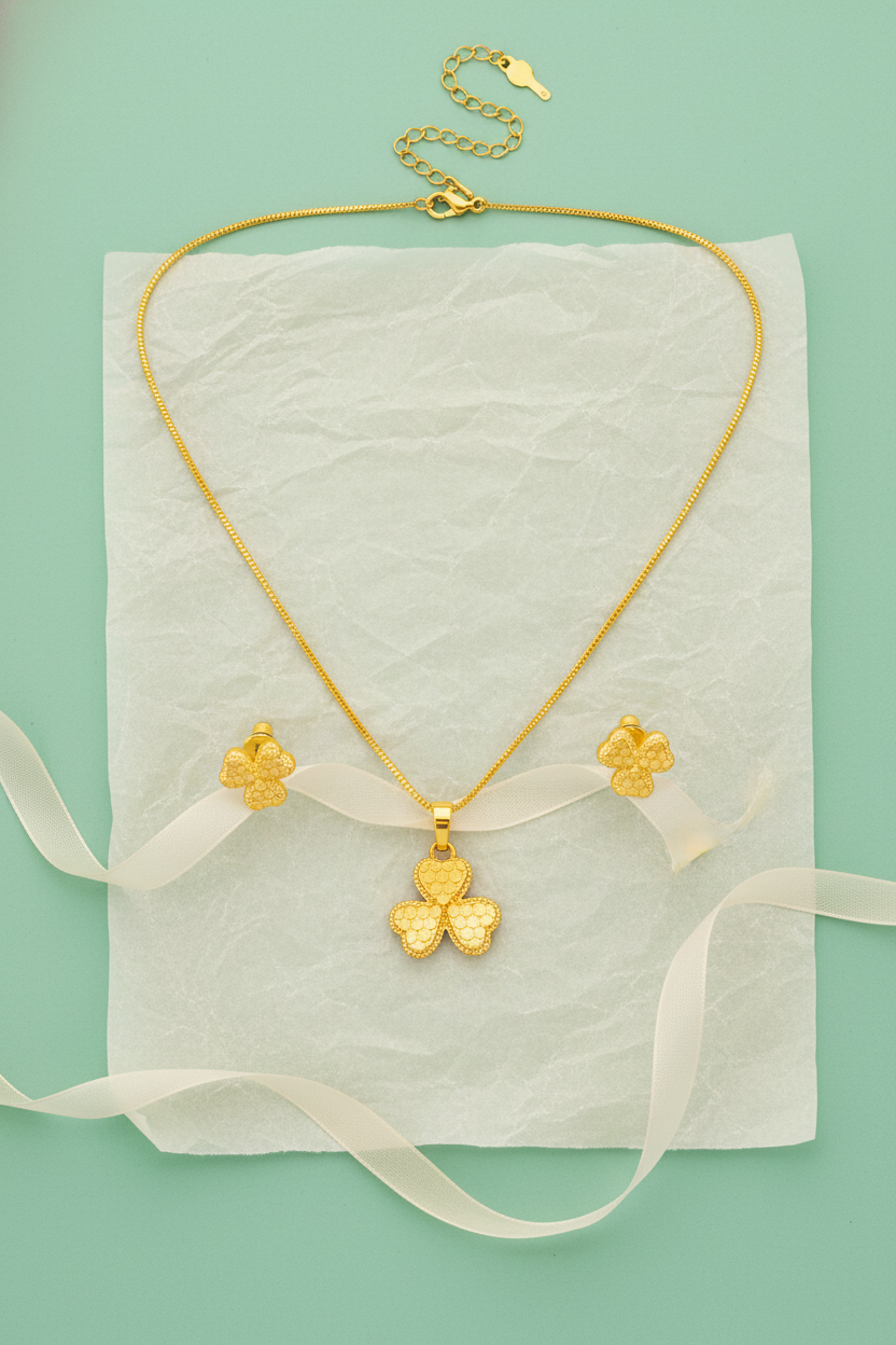 NuGold Clover Pendant Necklace Set for Women