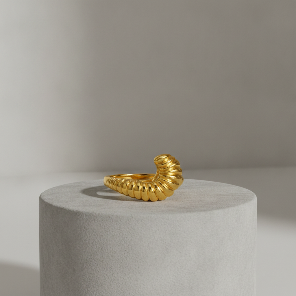 Royal Spiral Wave Elegance Statement Ring for Women