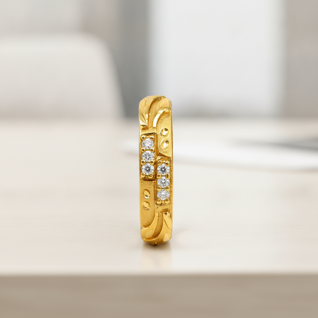Regal Leafline Sparkle Band Ring for Women
