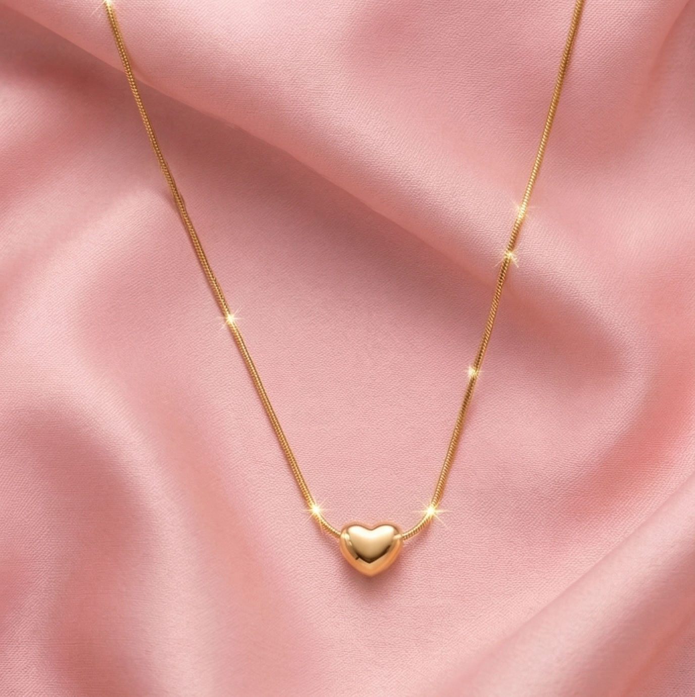 Elegant Gold Minimal Heart Pendant Necklace