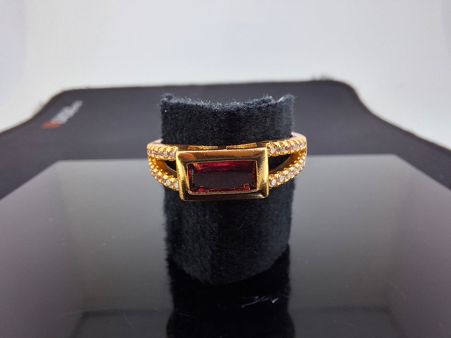 AR_1 N WT _ 2.420 ( 2100 mrp ) ring size (18 )(1)