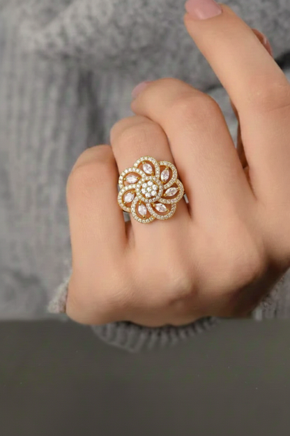 NuGold Trendy Floral Ring For Women