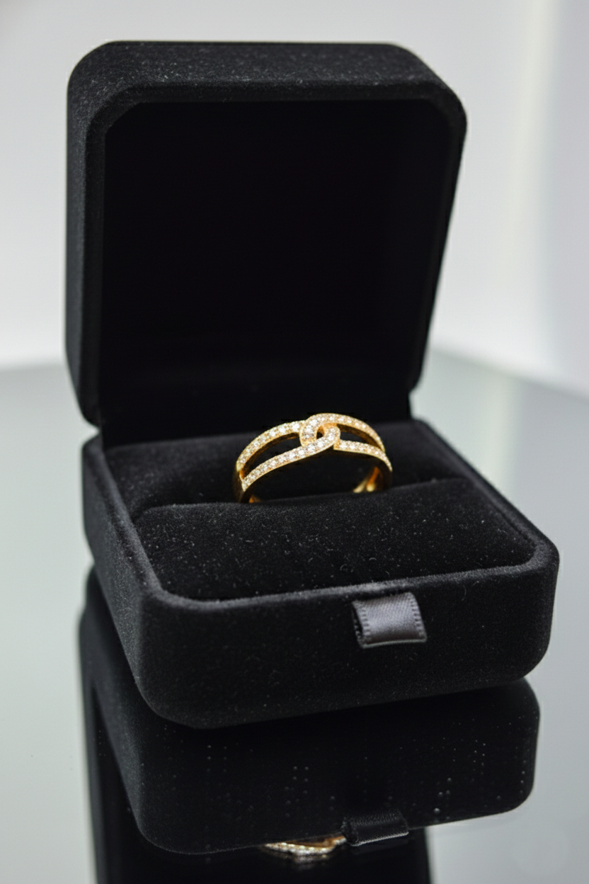 NuGold Trendy Infinity Knot Ring For Women