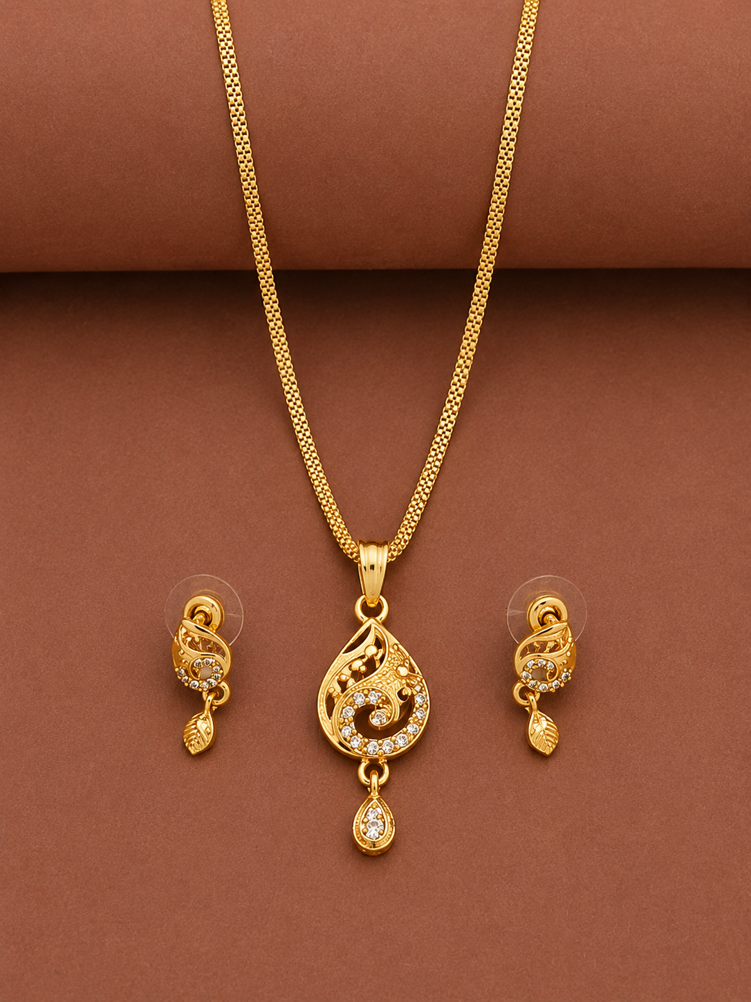 Elegant Teardrop Pendant Necklace & Earrings Set for Women