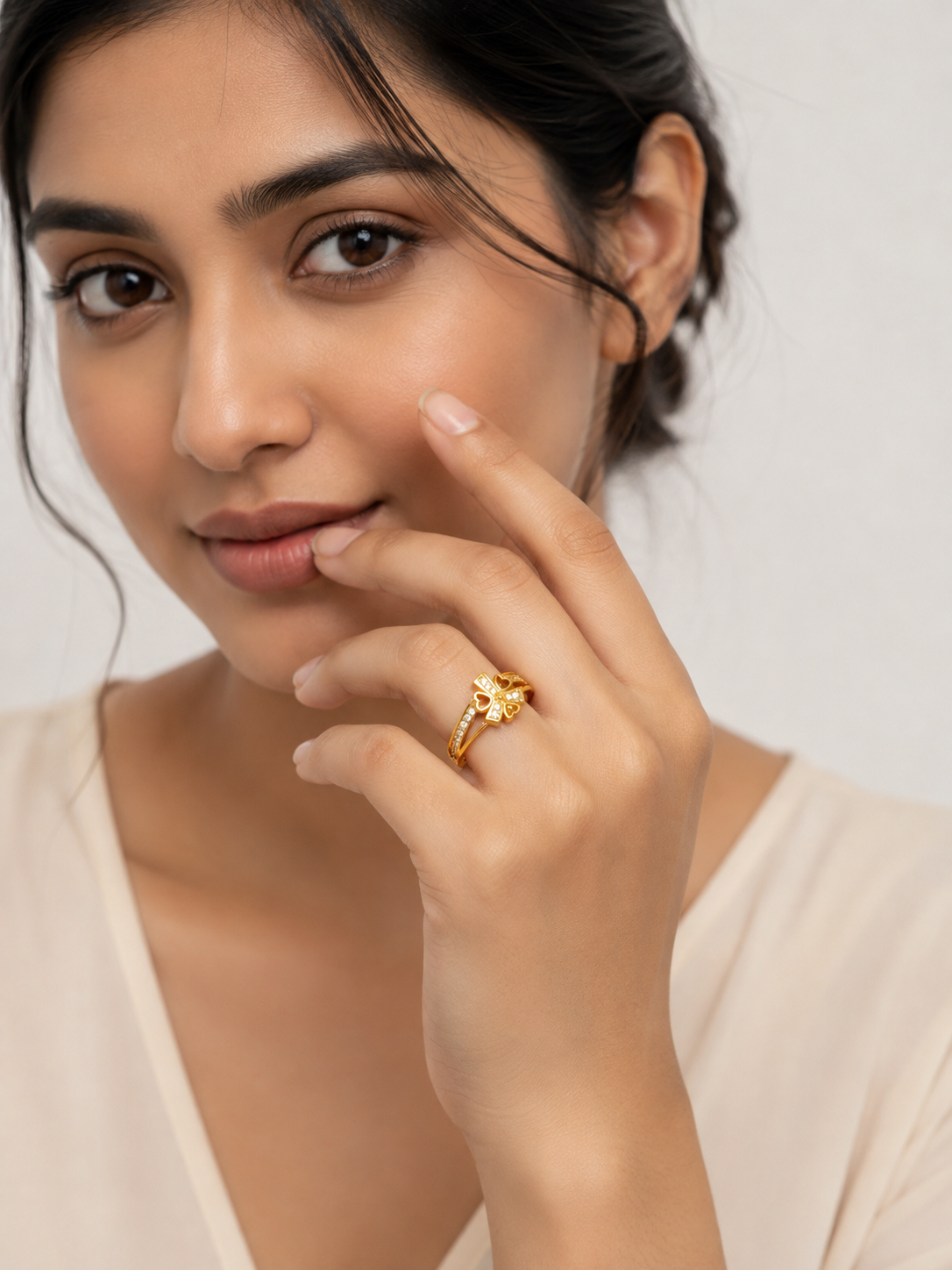 Royal Heart Clover Sparkle Statement Ring for Women