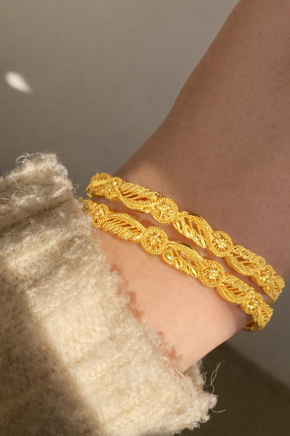 NuGold Trendy Floral Designer Bangles For Women
