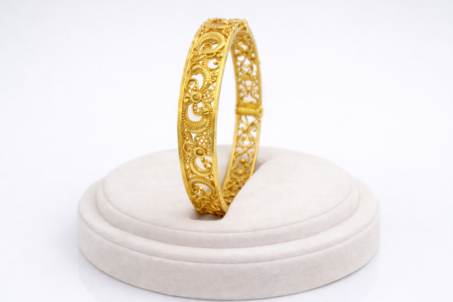 NuGold Bridal Kada for Women