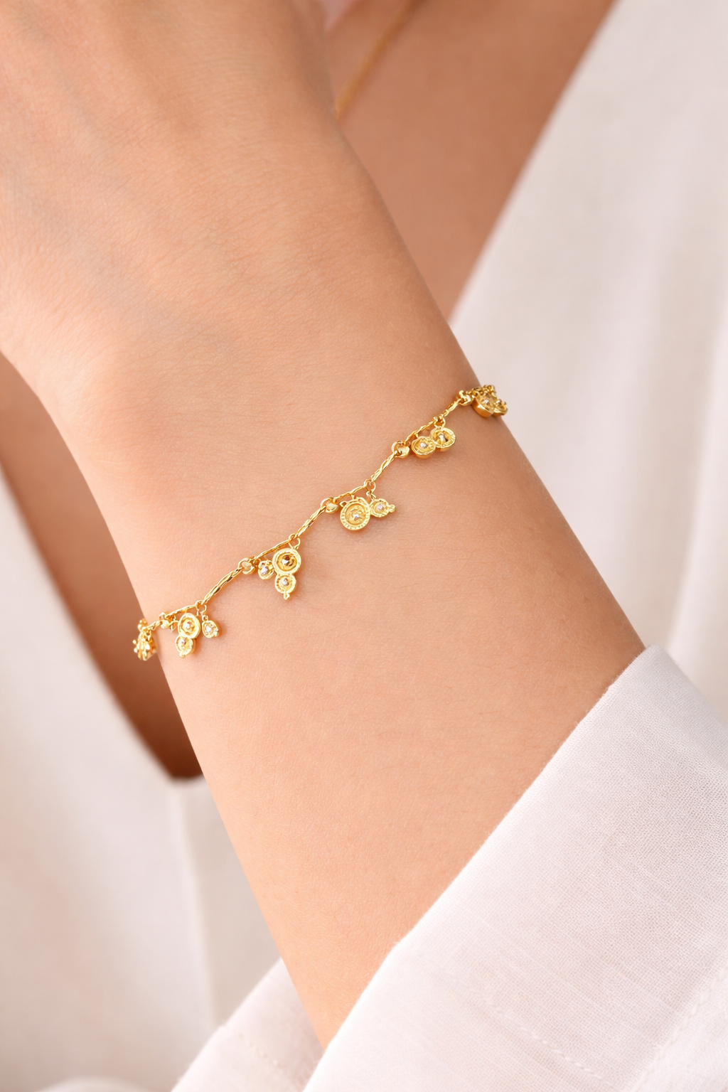 NuGold Gold Plated Designer Bracelet for Women