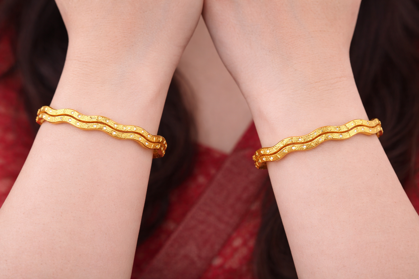 NuGold Wave Design Bangles for Women Set of 4