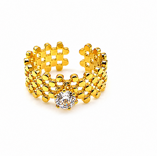 Chic Anti-Tarnish Lattice Pattern Ring with CZ Stone