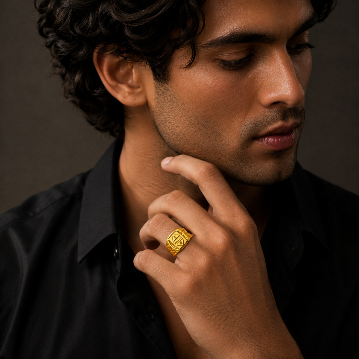 Imperial Heritage Engraved Crest Ring