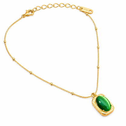 Luxe Green Stone Gold Pendant Necklace for Women