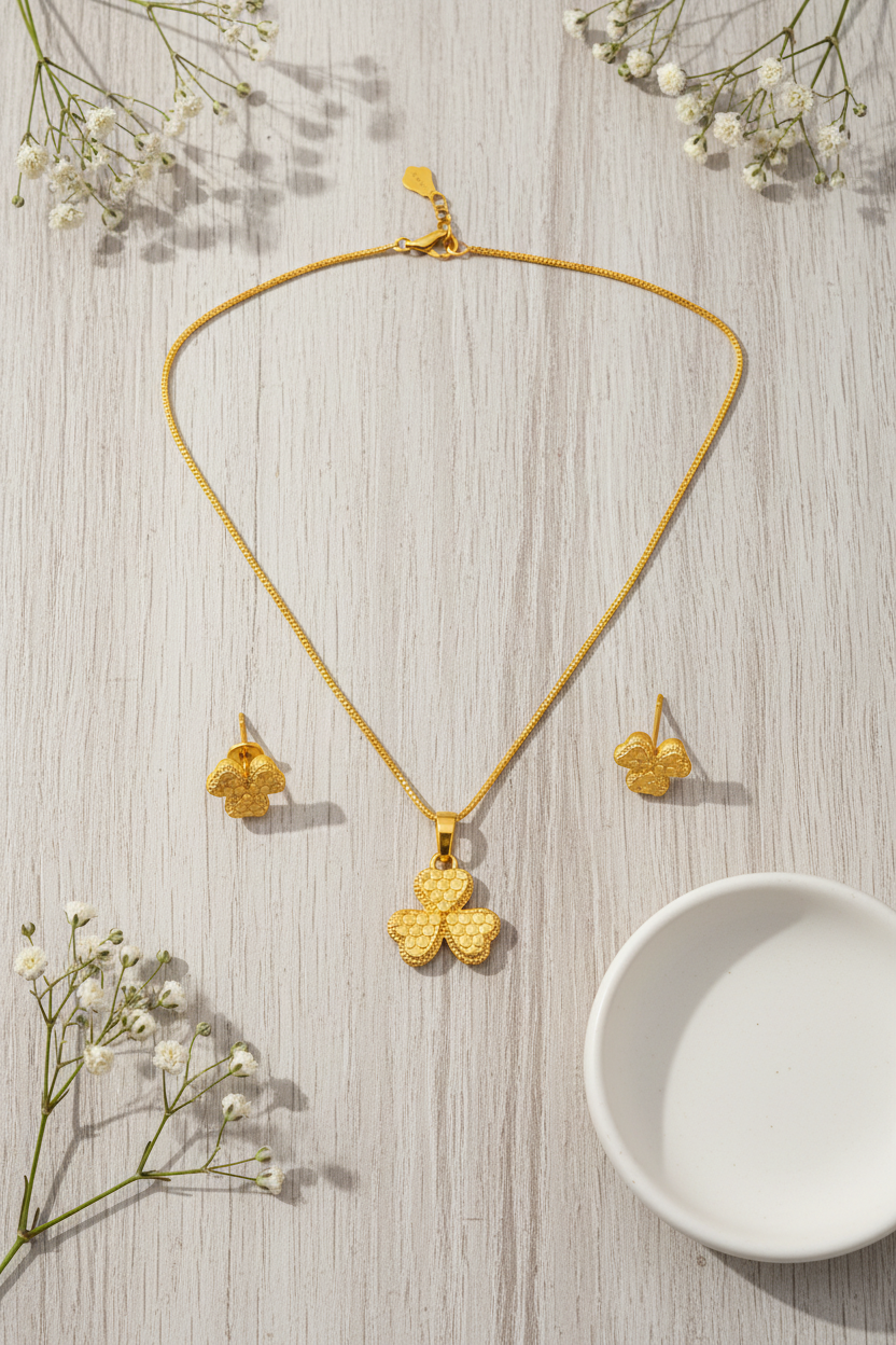 NuGold Clover Pendant Necklace Set for Women