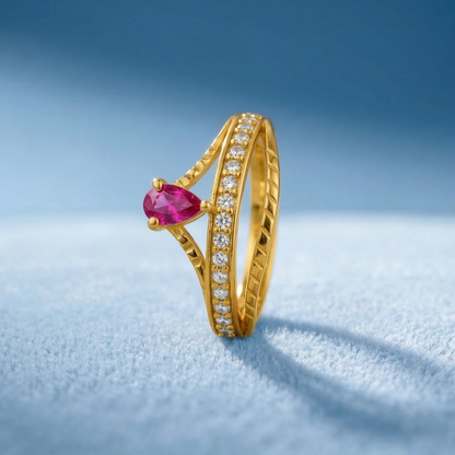 NUGOLD Elegant Ring with Pink Pear-Cut Crystal & Sparkling CZ Stones