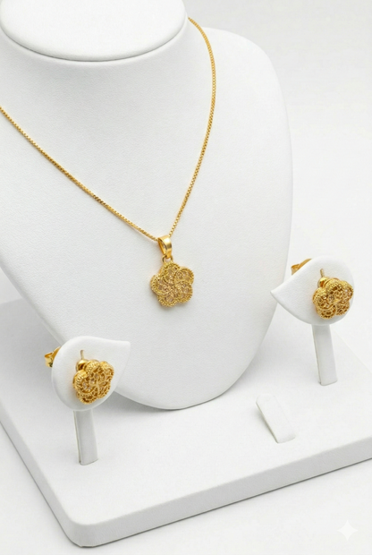 NuGold Floral Pendant Necklace Set