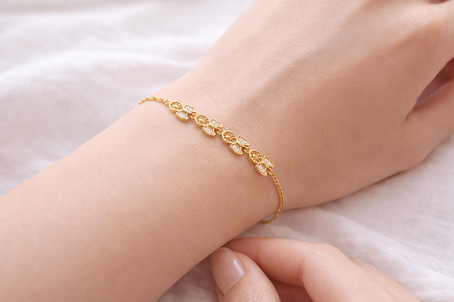 NuGold Designer Gold Bracelet for Women