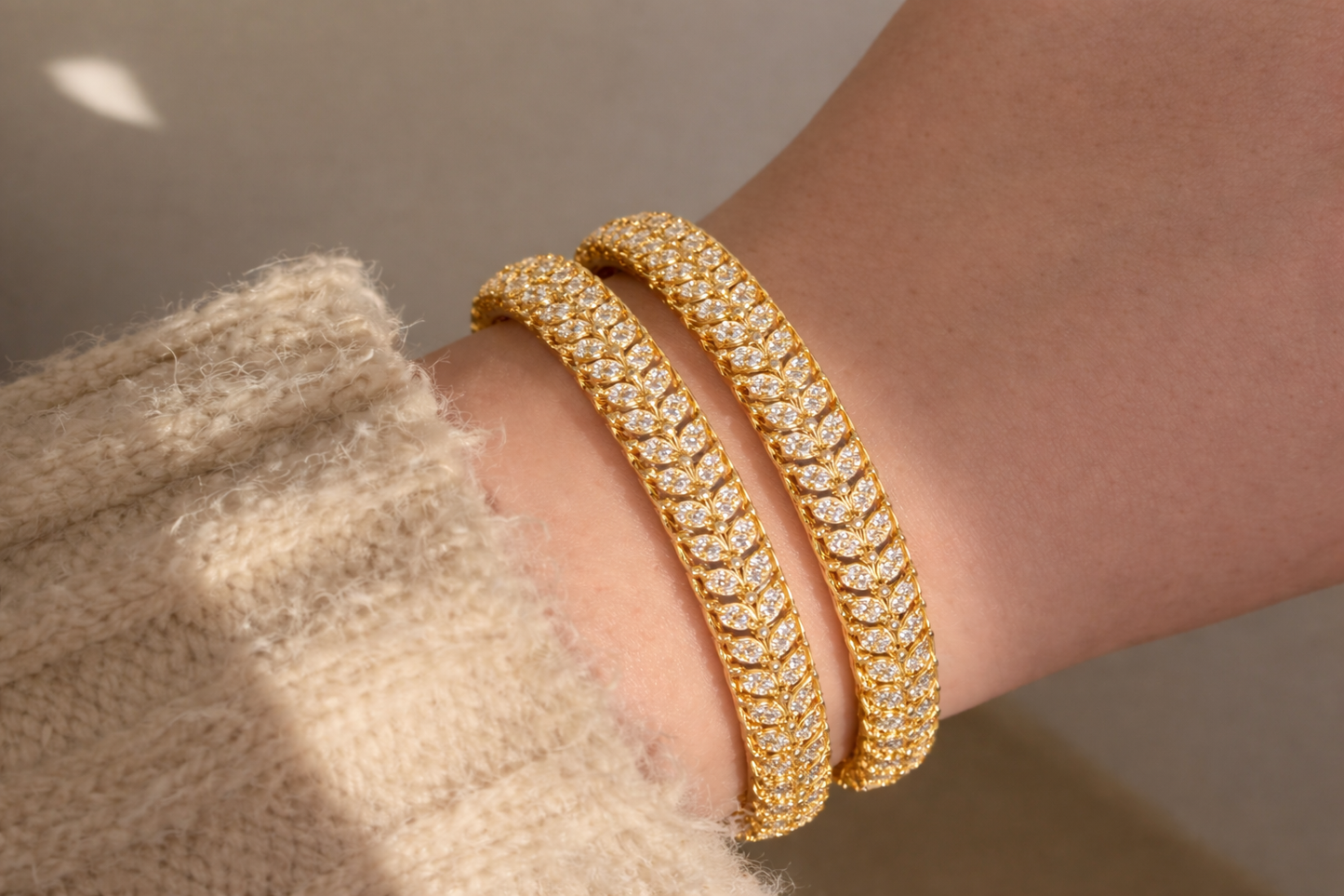 NuGold Trendy Diamond Cut Bangles For Women