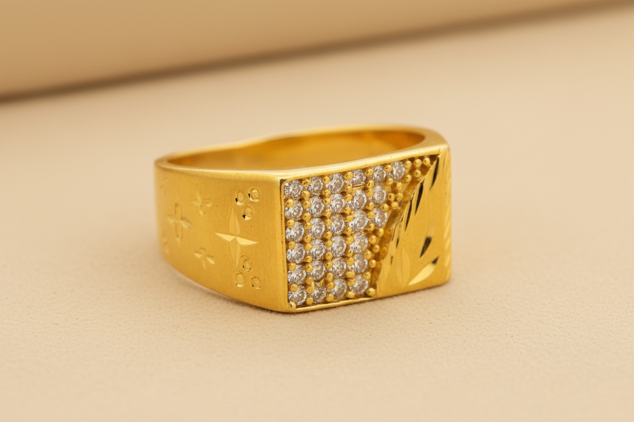 NuGold Royal Heritage Pavé Ring