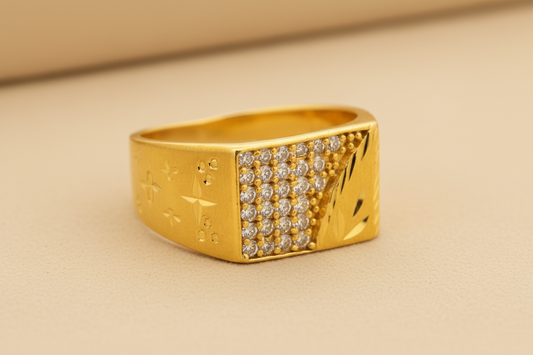 NuGold Royal Heritage Pavé Ring
