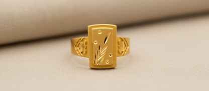 NUGOLD Men’s Ring with Rectangular Top & Leaf Engraving