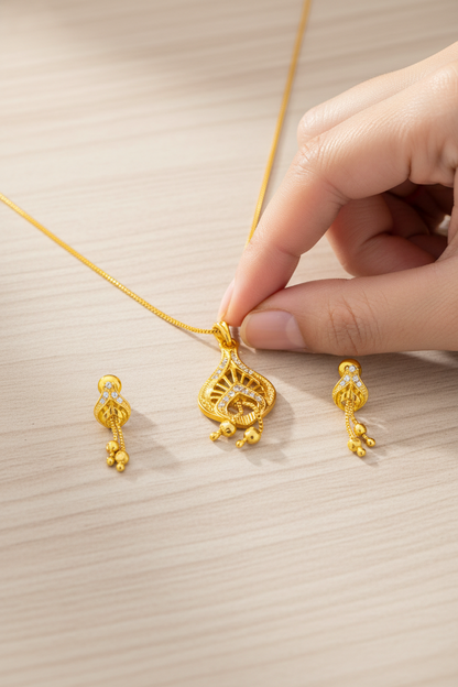NuGold Pendant Necklace Set for Women