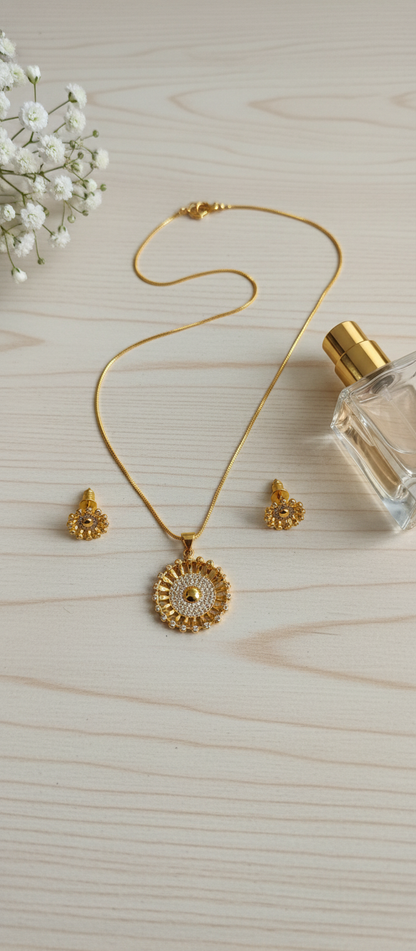 NuGold Pendant Necklace Set for Women