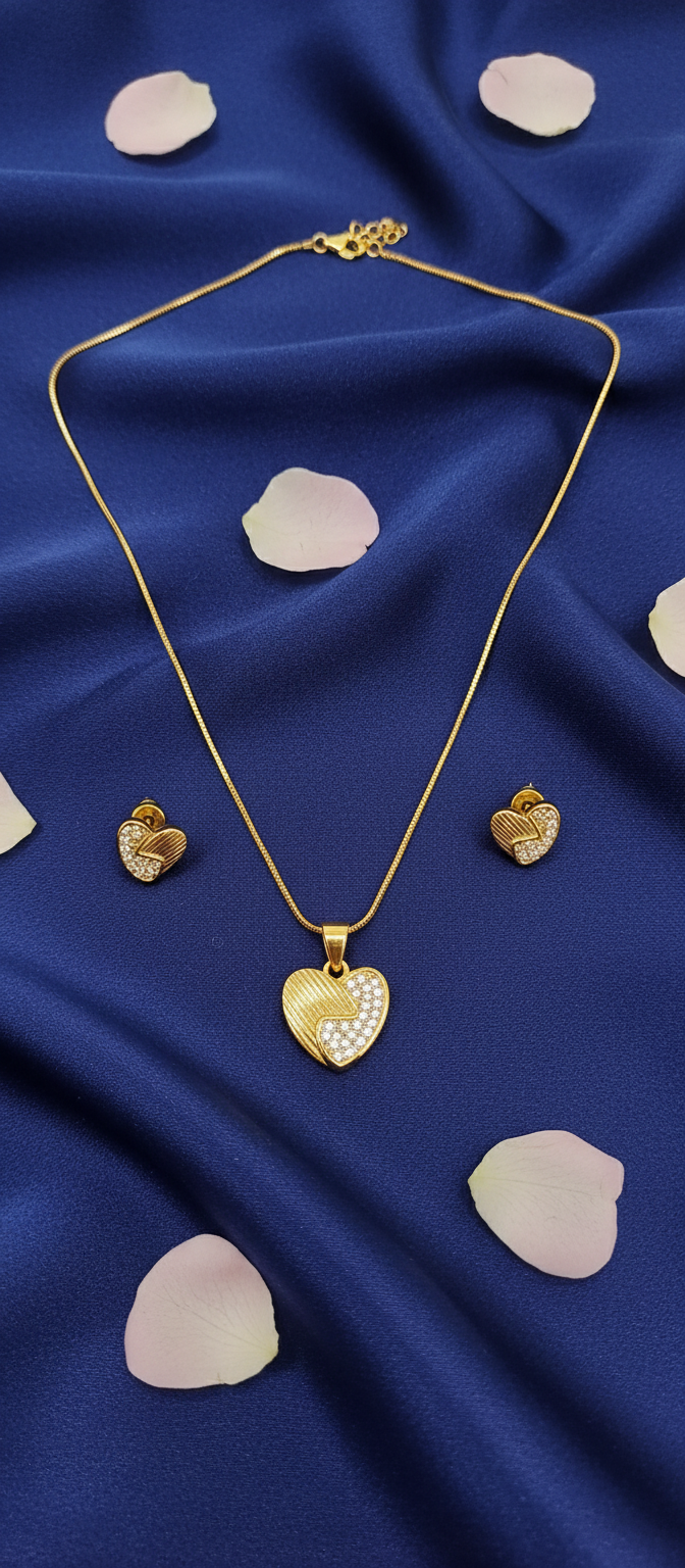 NuGold Heart Pendant Necklace Set for Women