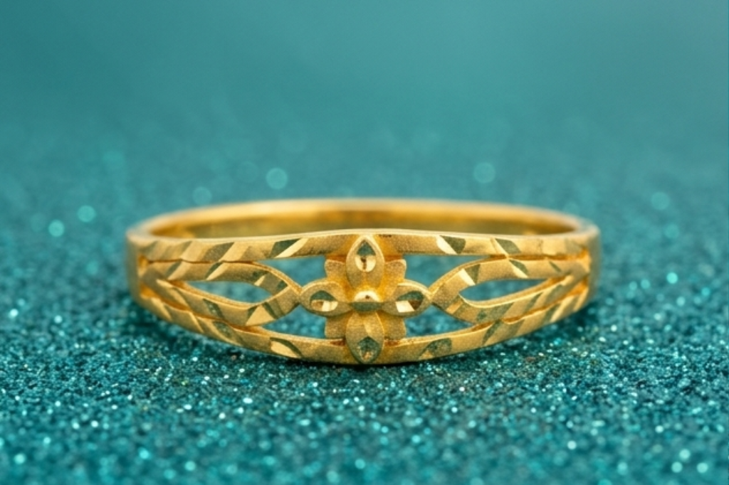NuGold Floral Cutwork Textured Gold Ring