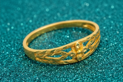NuGold Floral Cutwork Textured Gold Ring