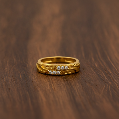 Regal Leafline Sparkle Band Ring for Women