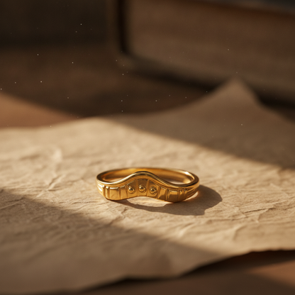Regal Curved Crest Minimalist Ring for Women