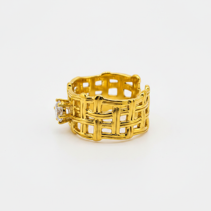 Elegant Anti-Tarnish Woven Pattern Ring with CZ Stone