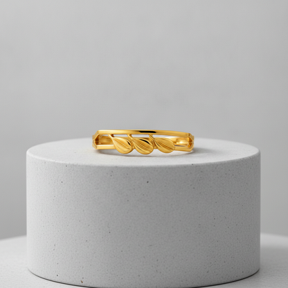 Triple Leaf Crest Designer Ring For Women