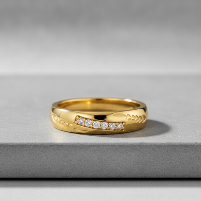 Regal Laurel Sparkle Band Ring for Women