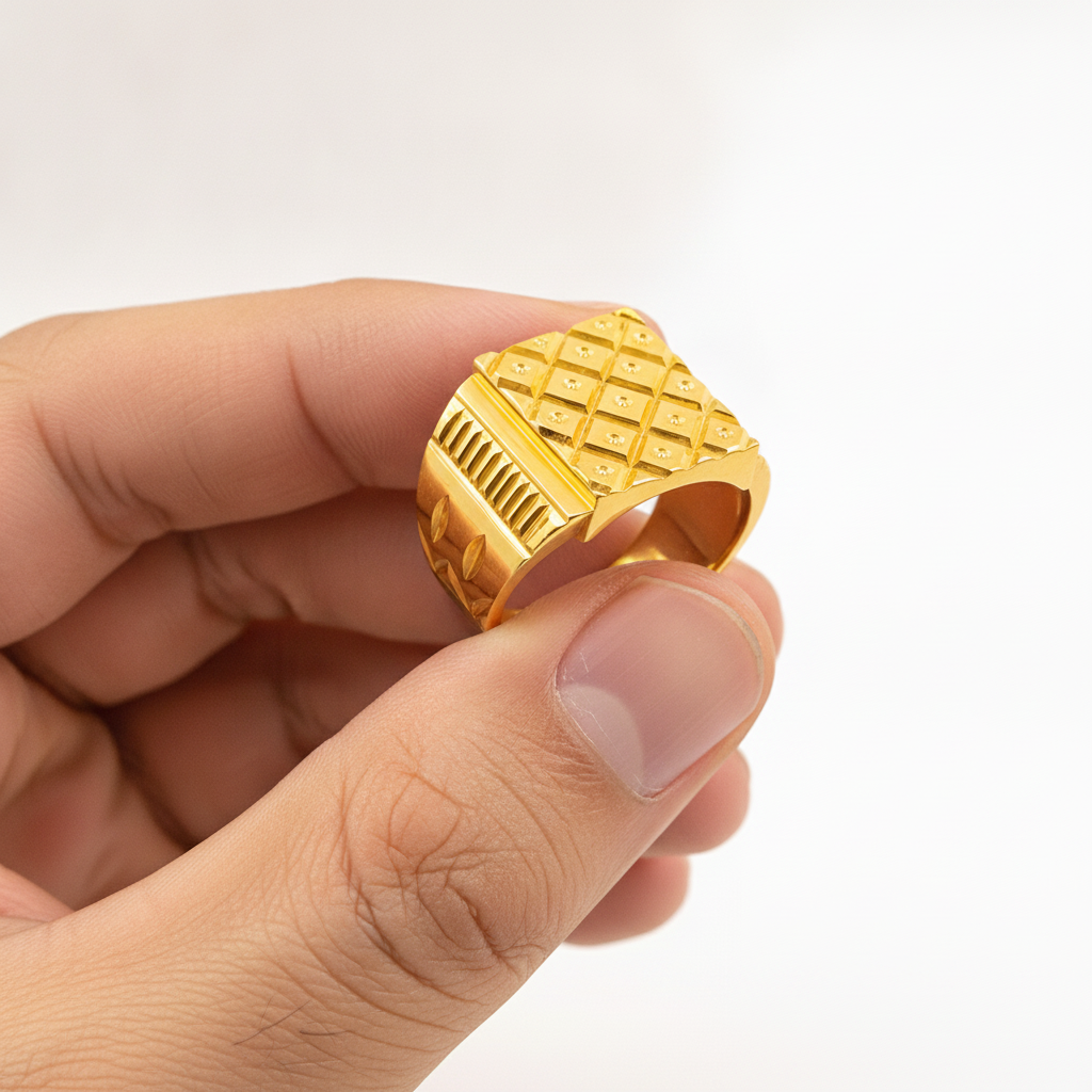 Majestic Grid Crest Gold Ring for Men