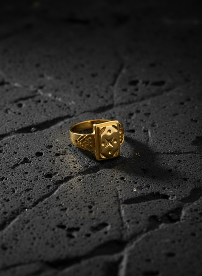 NUGOLD Luxury Men’s Ring with Star Engraved Rectangular Design