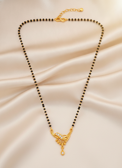 NUGOLD Classic Black Bead Mangalsutra with Designer Pendant