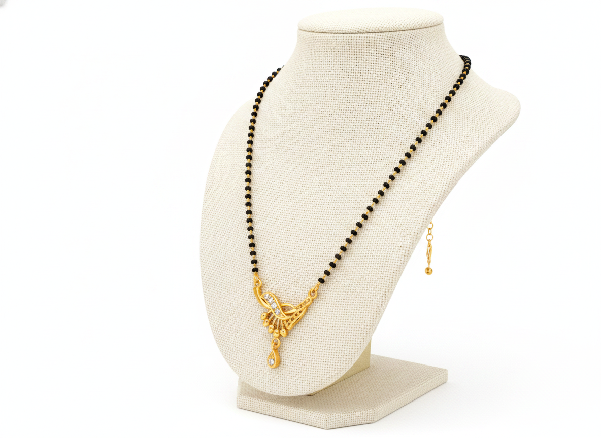 NUGOLD Classic Black Bead Mangalsutra with Designer Pendant