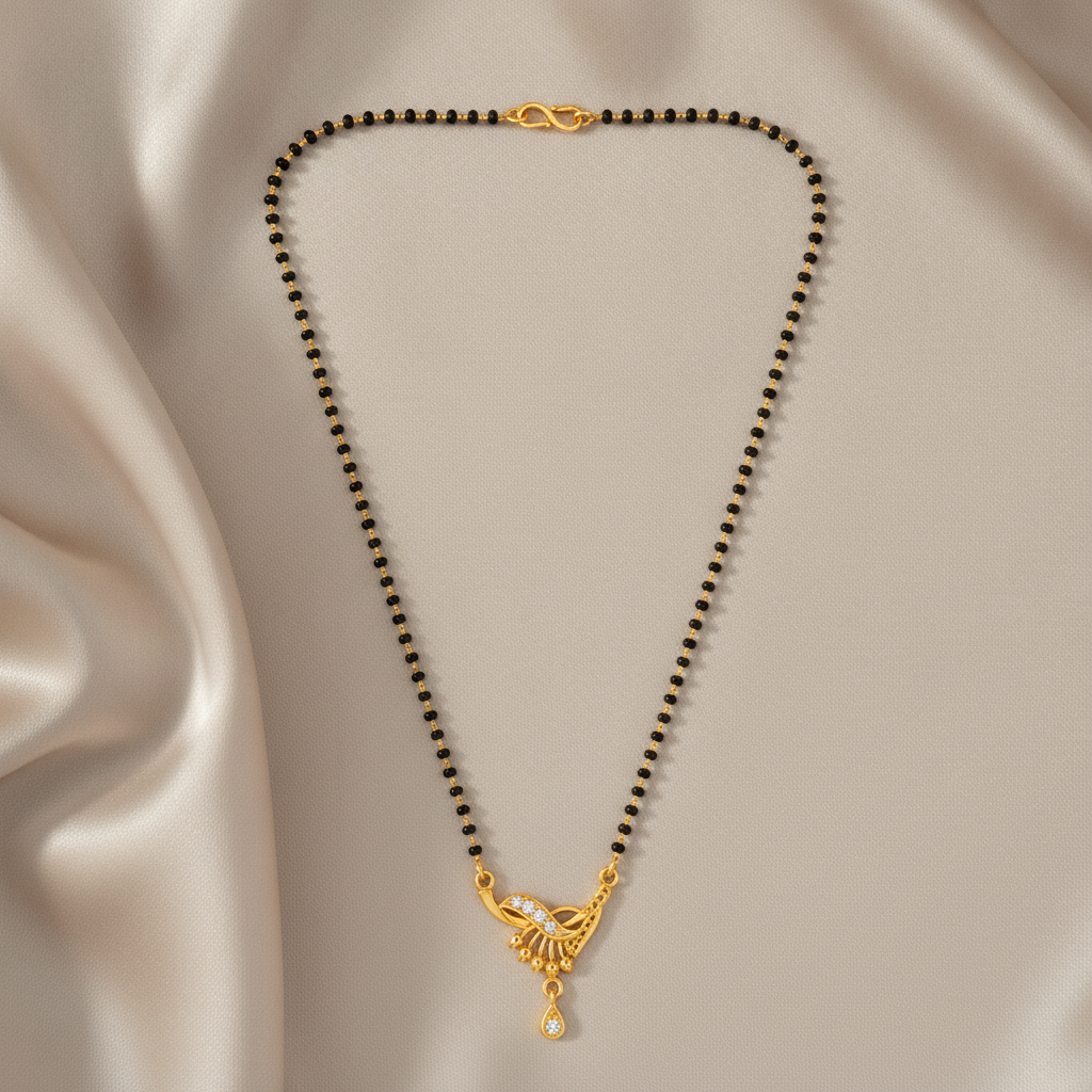 NUGOLD Classic Black Bead Mangalsutra with Designer Pendant