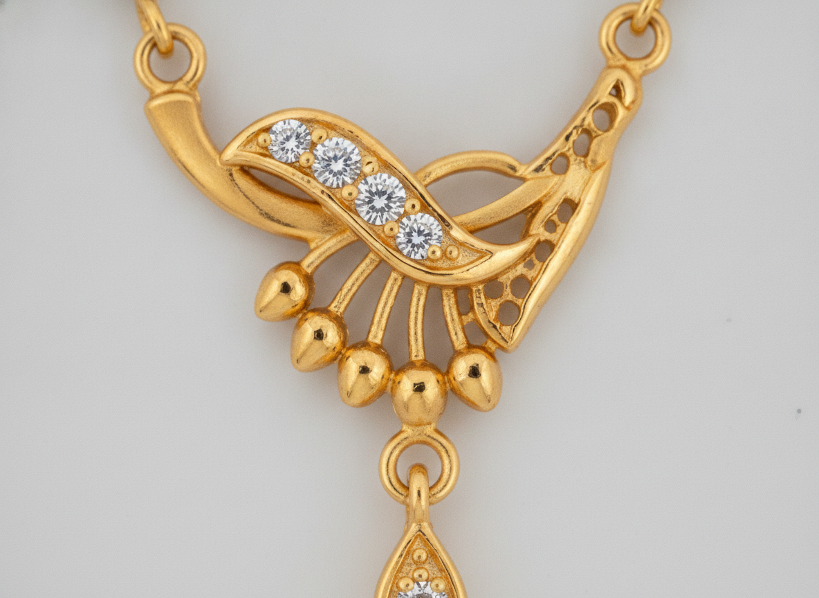 NUGOLD Classic Black Bead Mangalsutra with Designer Pendant