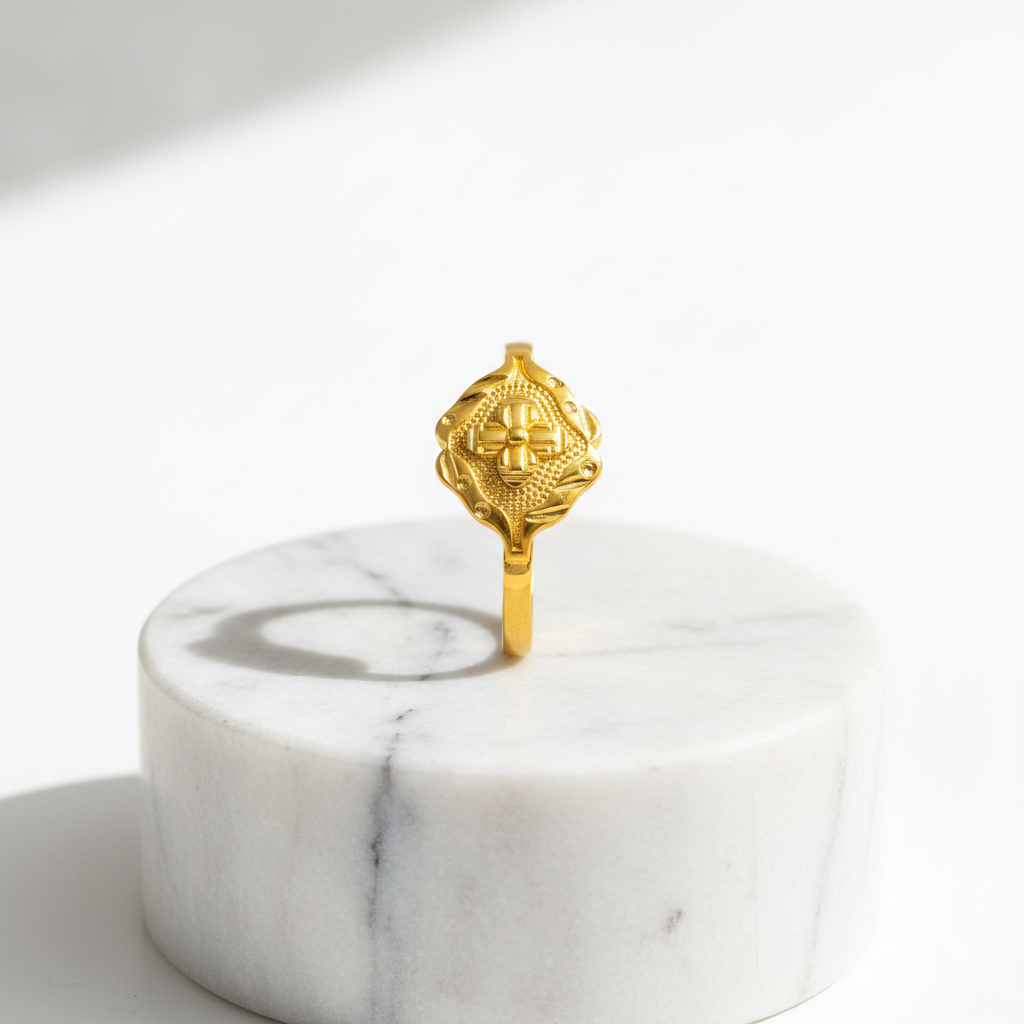 Royal Floral Crest Heritage Statement Ring for Women