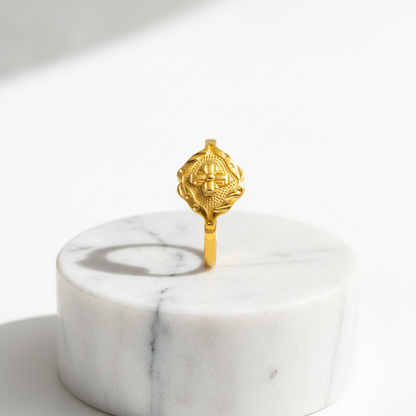 Royal Floral Crest Heritage Statement Ring for Women