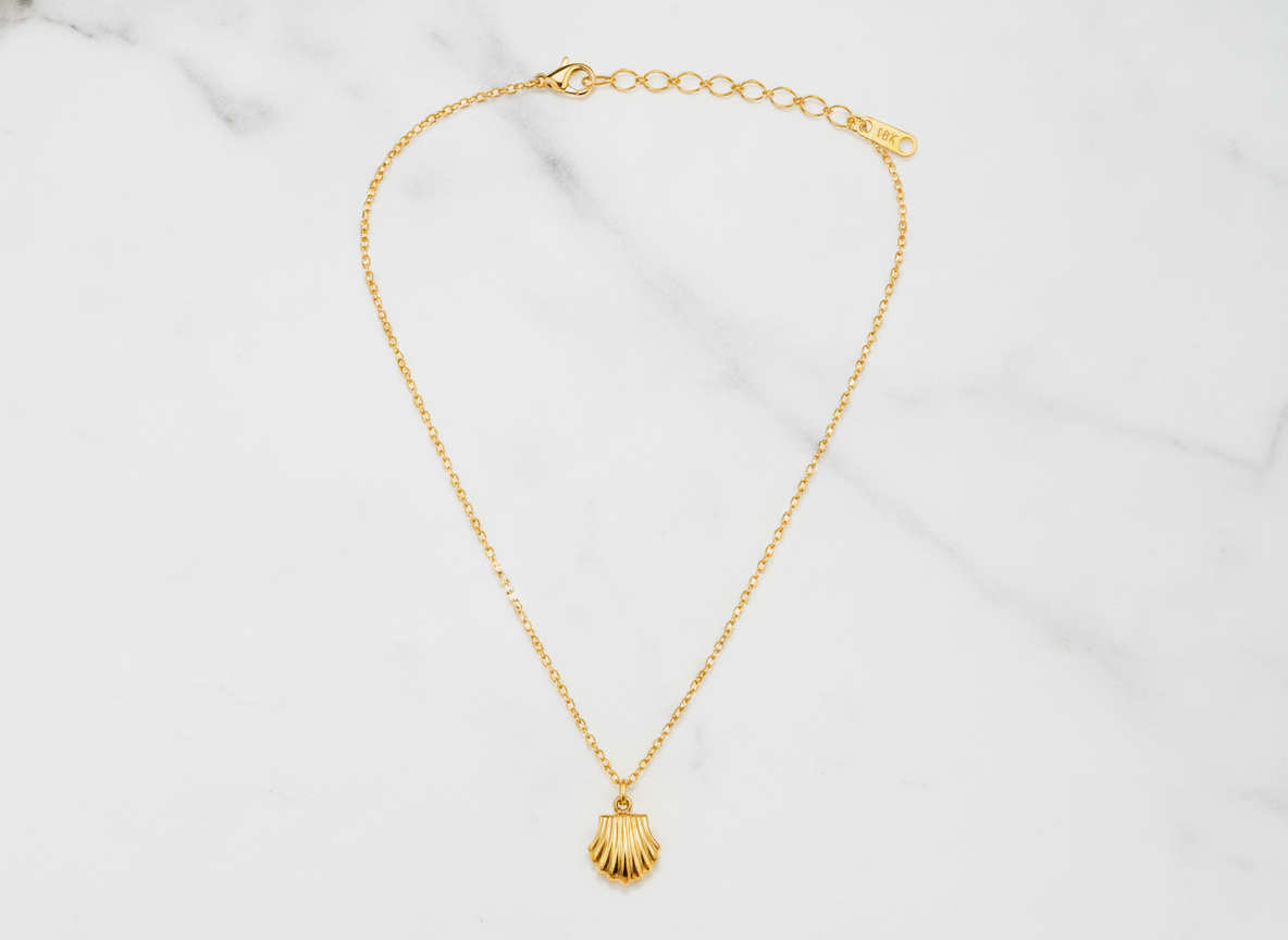 NUGOLD Seashell Charm Pendant Necklace for Women