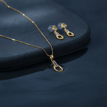 Premium Oval Link Pendant Necklace & Matching Earrings