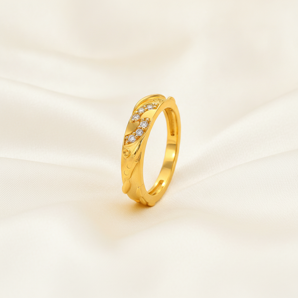 Leafline Sparkle Band Ring for Women