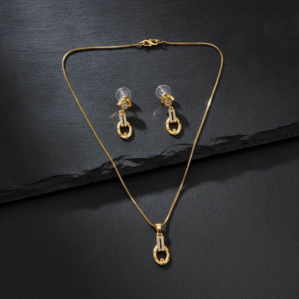 Premium Oval Link Pendant Necklace & Matching Earrings