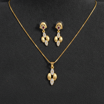 NUGOLD Luxe Crystal Bloom Pendant Necklace & Earrings Set
