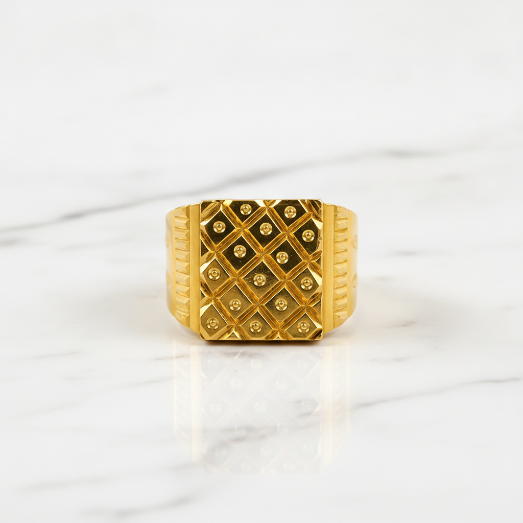 Majestic Grid Crest Gold Ring for Men